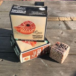 Henna hair color and conditioner duo and bath bomb